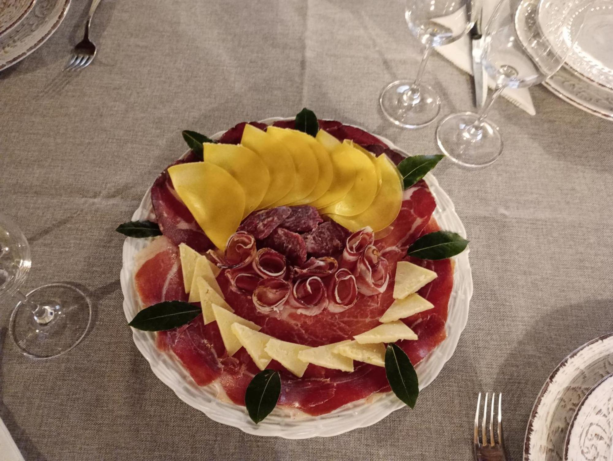 B&B E Home Restaurant S'Ispera Monolocale Uso Esclusivo Fonni Luaran gambar